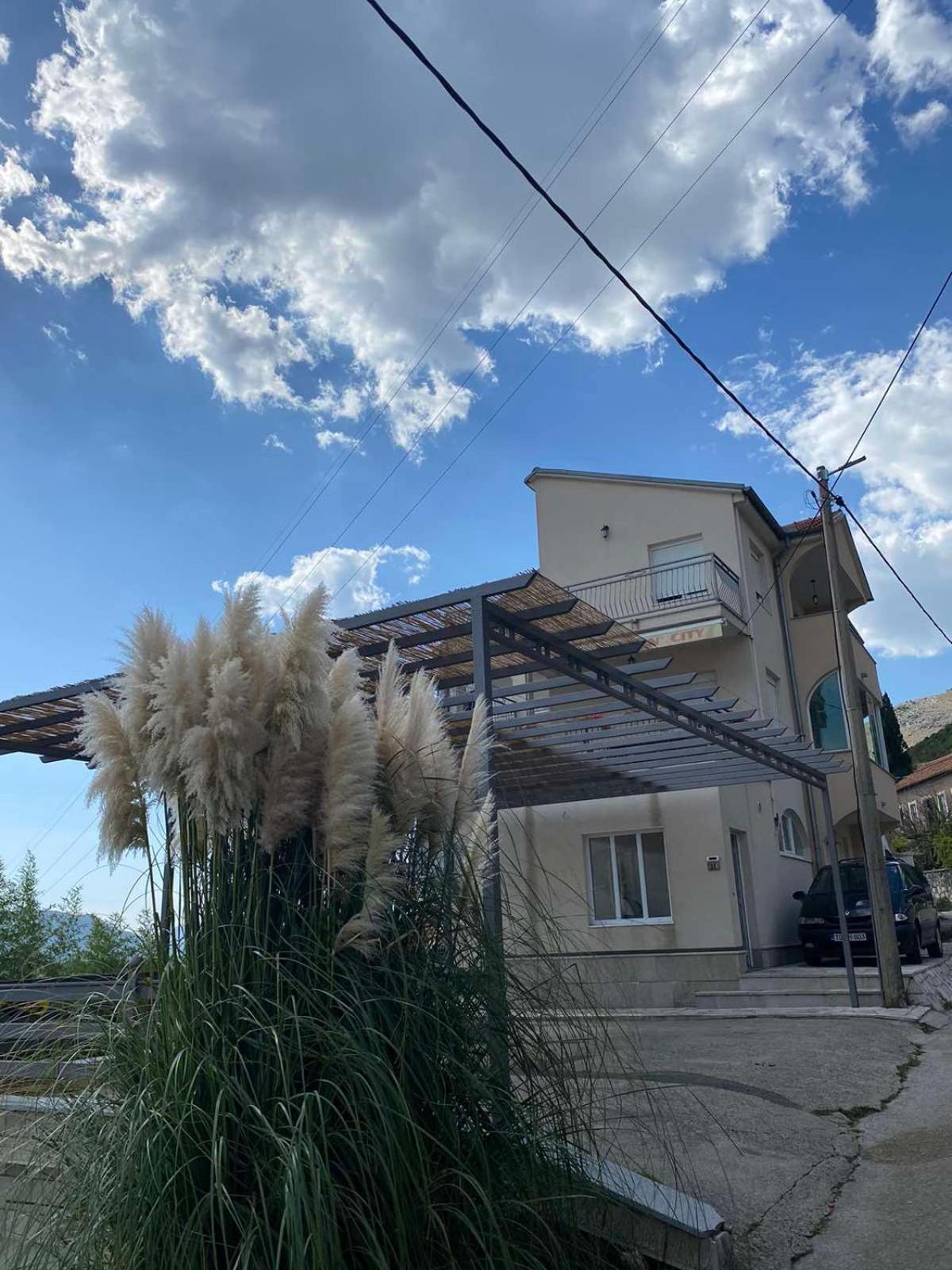 Sun City Apartments Trebinje Exterior photo