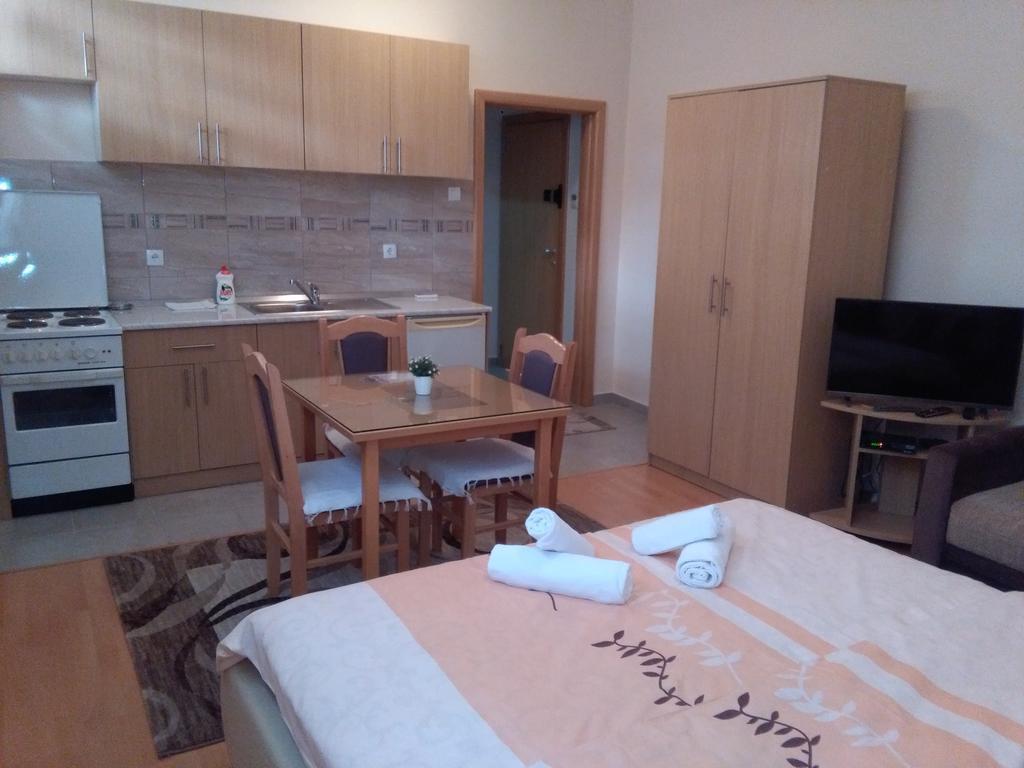 Sun City Apartments Trebinje Exterior photo